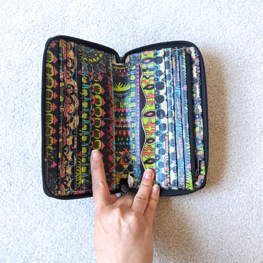 Sakroots zip up multicolor wallet - Picture 3 of 5